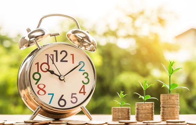 Diferencia entre invertir, ahorrar y gastar: Cómo planificar tus finanzas